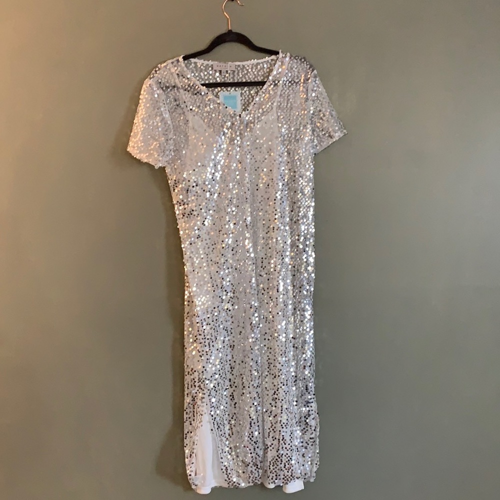 Never worn, sequin fun dress!